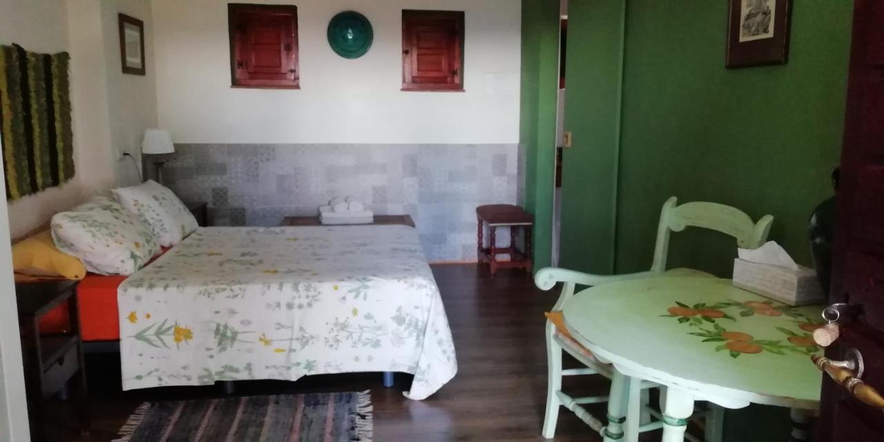 La Escuela Del Campo Bed & Breakfast Setenil De Las Bodegas Exterior photo